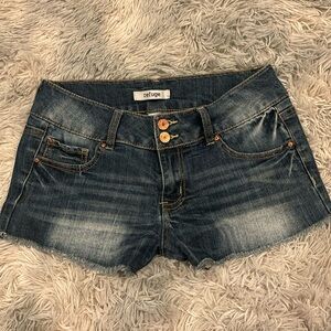 REFUGE Shorts! Both SZ 5 Bundle of 2! Double button!